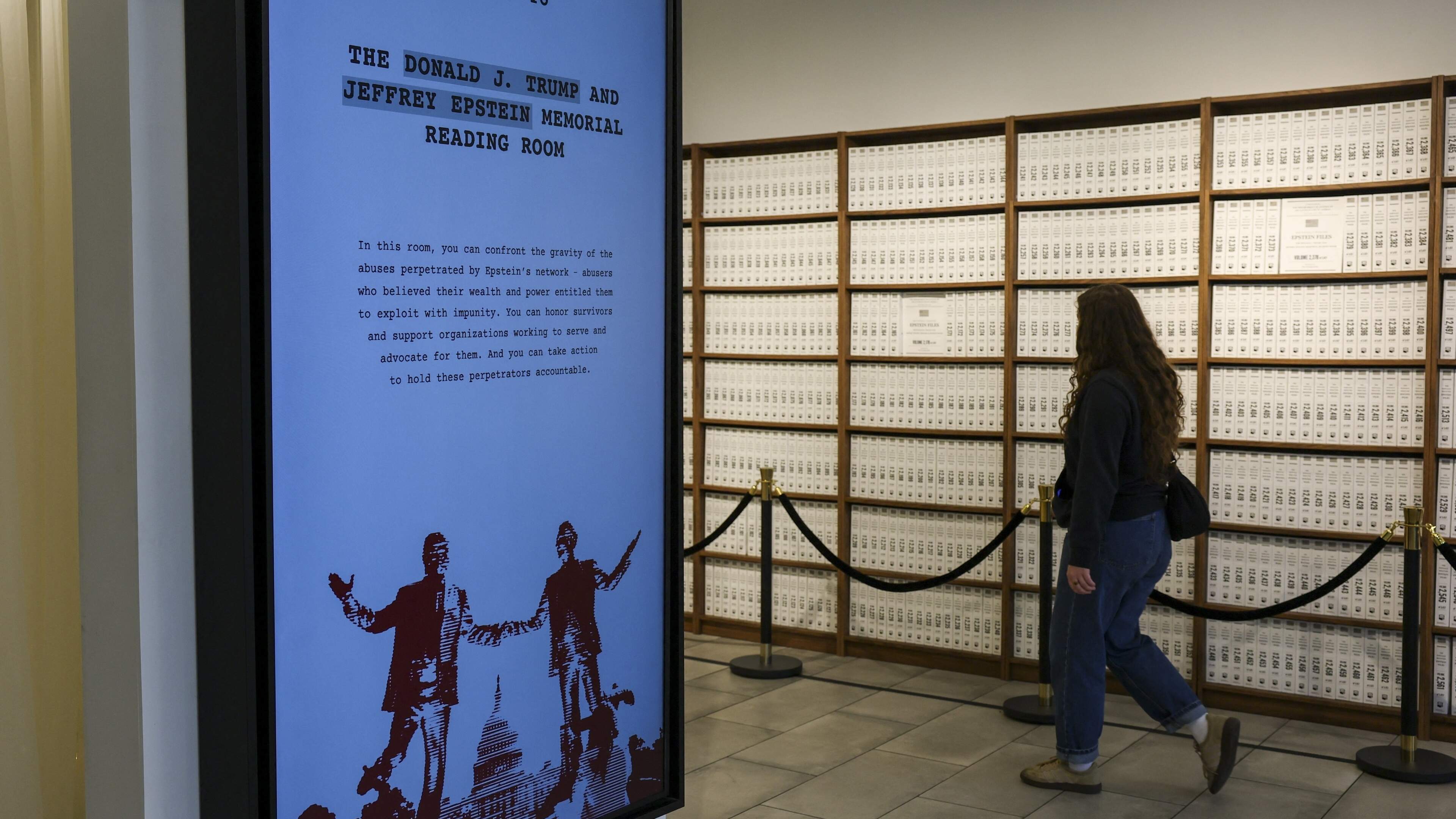 Volledige Epstein-dossier tentoongesteld in New York: 3400 boeken en miljoenen pagina’s